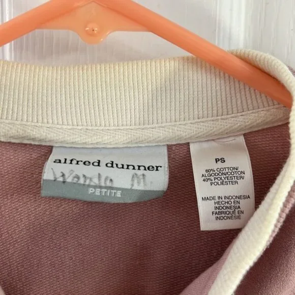 Pink Sweater - Picture 3 of 6